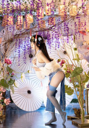 丰满的女学生2_4K电影完整版在线观看