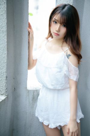 美女视频黄又黄又免费_电影无删减版
