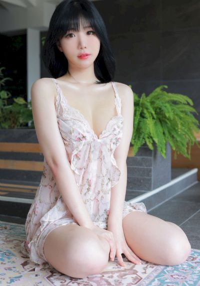 伸到同桌胸罩里摸她奶_BD国语电影免费在线
