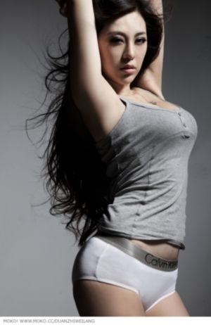 李恩美伦理_JVID性感写真
