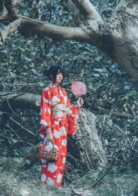 漂亮的女教师_HD在线观看高清