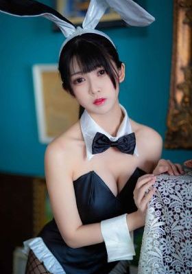 尸奶俱乐部_720免费高清观看